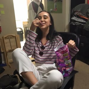 Meet your Posher, Olivia